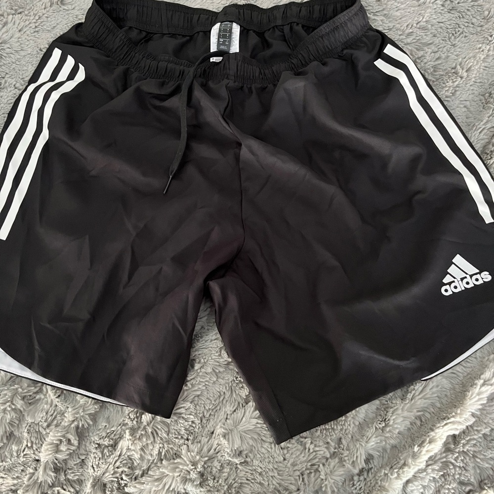 Adidas mens athletic shorts. Size L